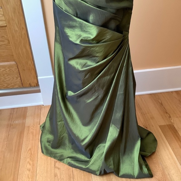 VINTAGE Green Ruched Sequin Evening Gown - Picture 6 of 16